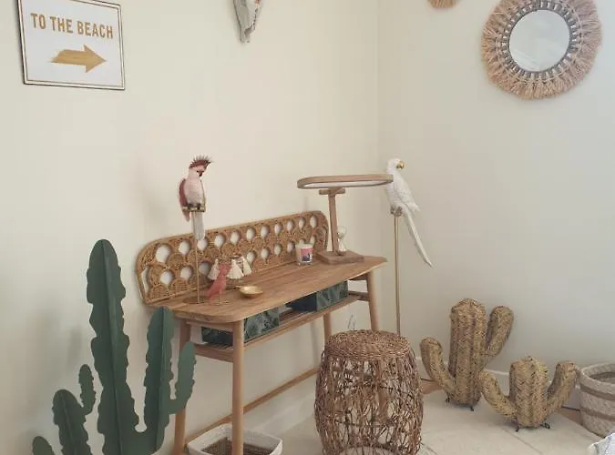 Les Cigales Apartment *